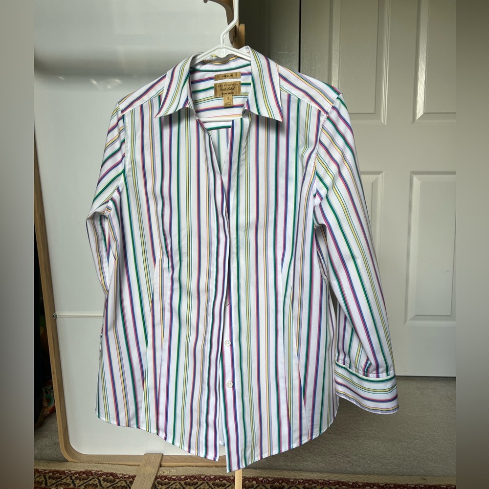 Taylor Investments Gold Label Non Iron women’s buttons down shirt size12